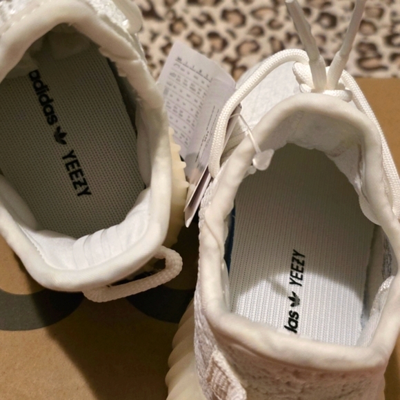 Adidas Yeezy kids Boost 350 v2 Cream Sneakers (Baby)